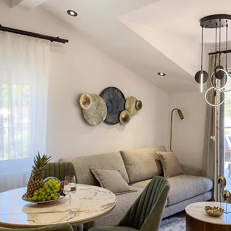 דירה Lovely In Korcula With Sauna ברנה