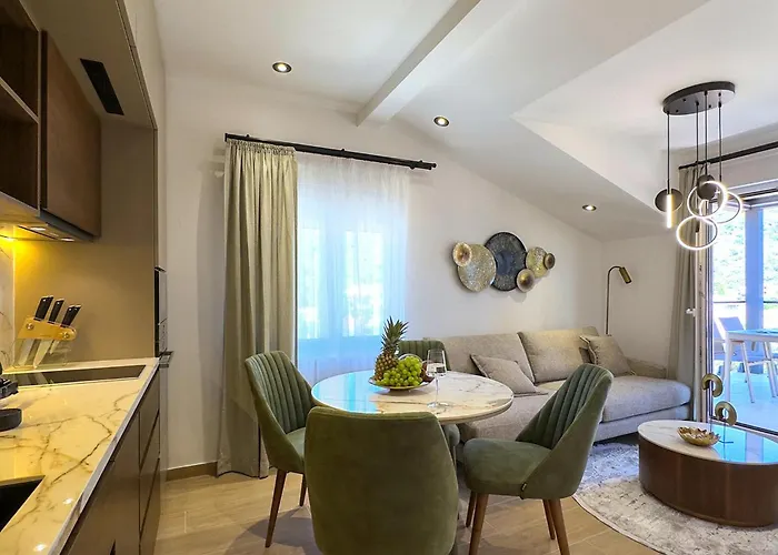 Lovely In Korcula With Sauna アパート *